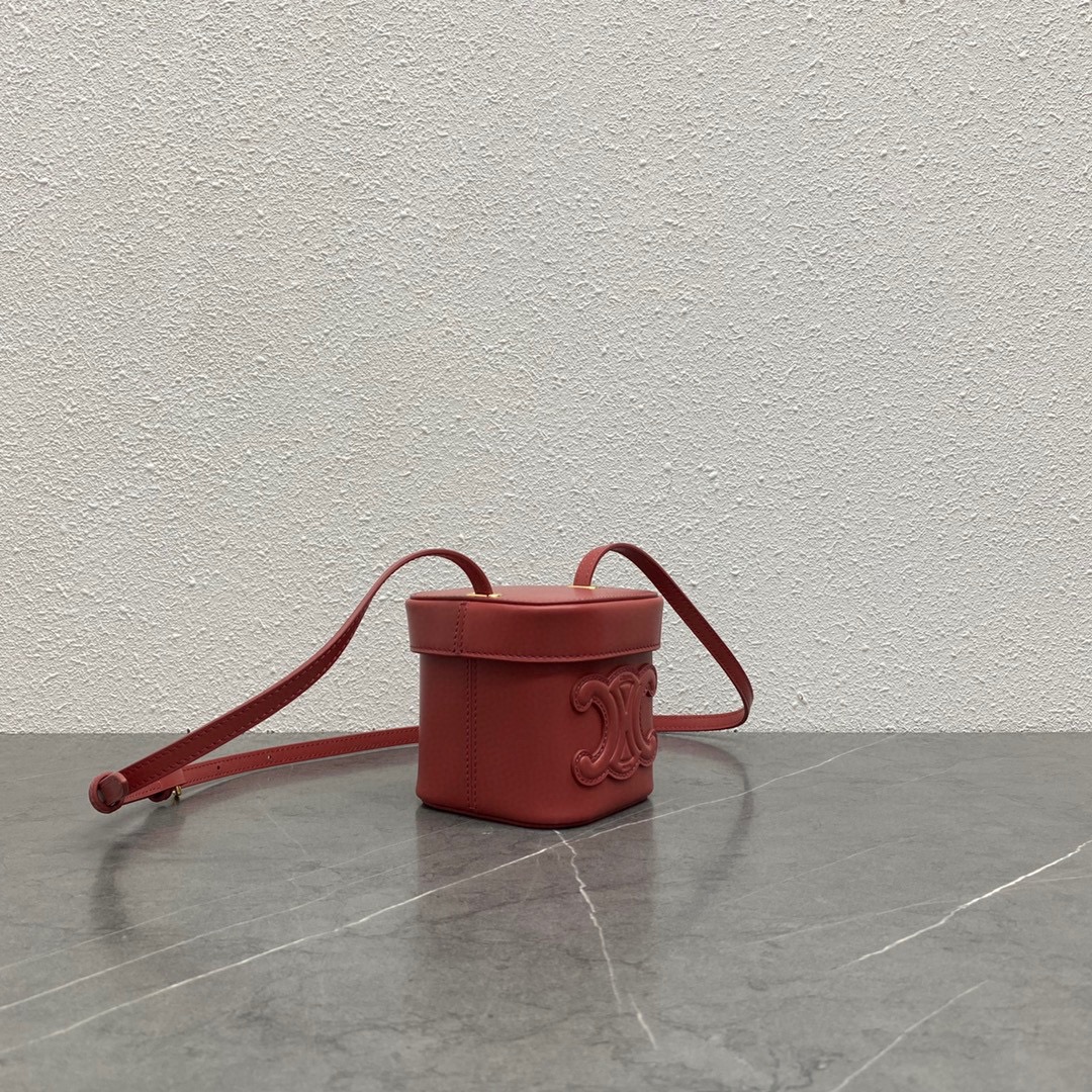 Celine Box Triomphe Shoulder Bag In Smooth Calfskin Red 199263